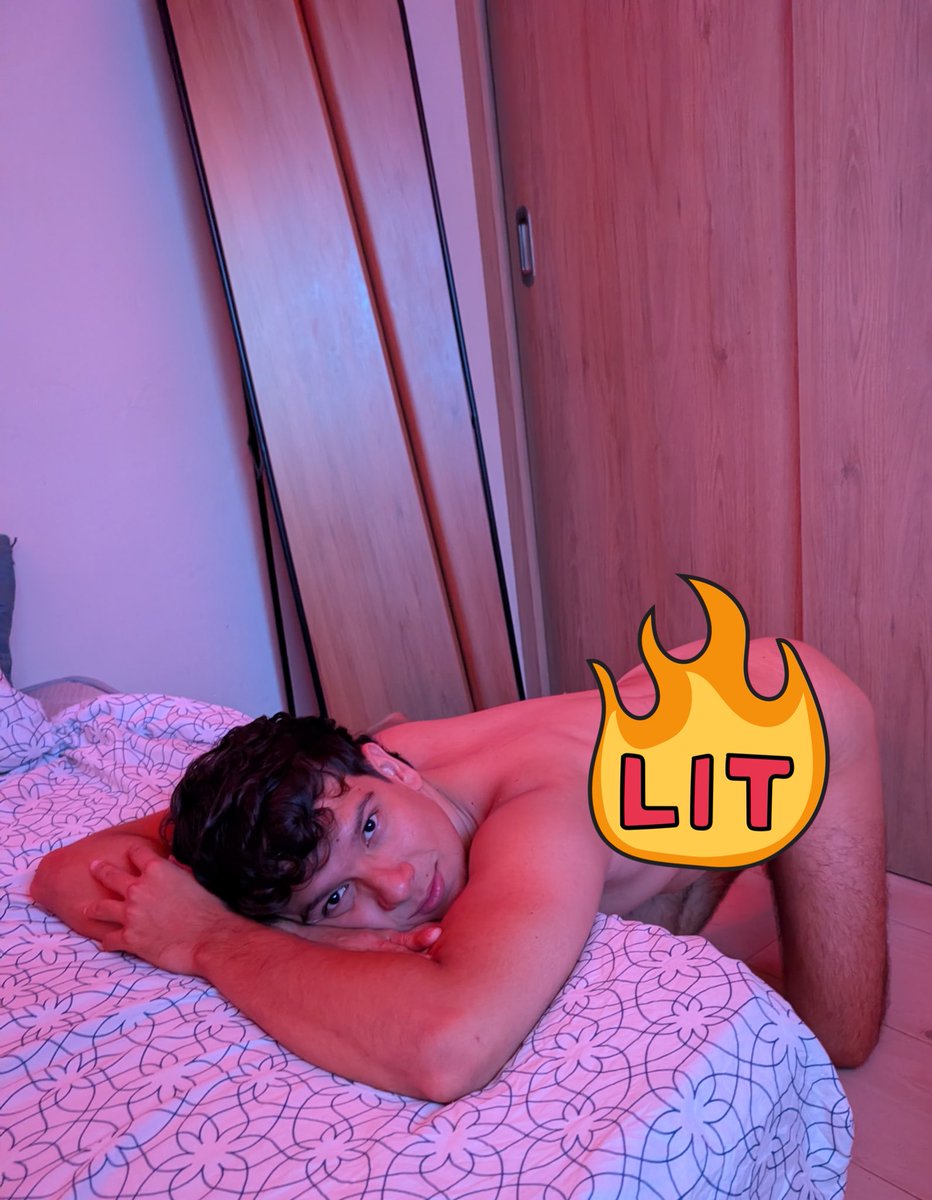 Voy a volver al OF y a subir porno a esta cuenta, para que vayan animándose 😼.