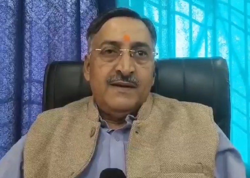 हाईकोर्ट बार एसोसिएशन के पूर्व अध्यक्ष अनिल मिश्रा ने सीएम मोहन यादव का घेराव का आह्वाहन किया है 🔥

साथ में अनिल मिश्रा जी ने ये भी कहा की - 

बीजेपी सरकार ने अभी तक IAS संतोष वर्मा पर कोई भी वैधानिक कार्यवाही नहीं की, सरकार ने सिर्फ भ्रम फैलाया है !

ये भ्रामक खबर इसलिए फैलाया