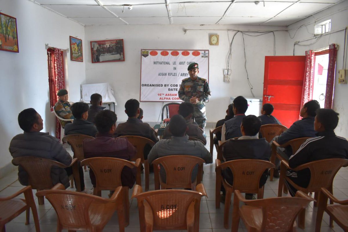 official_dgar's tweet image. ASSAM RIFLES ORGANISES MOTIVATIONAL LECTURE AT MANIPUR
#AssamRifles organised a motivational lecture for the youth of Senapati district at Sangkungmai on 13 Dec 2025 to encourage them to join the #ArmedForces. The programme was attended by 40 youths from Sangkungmai, Willong,