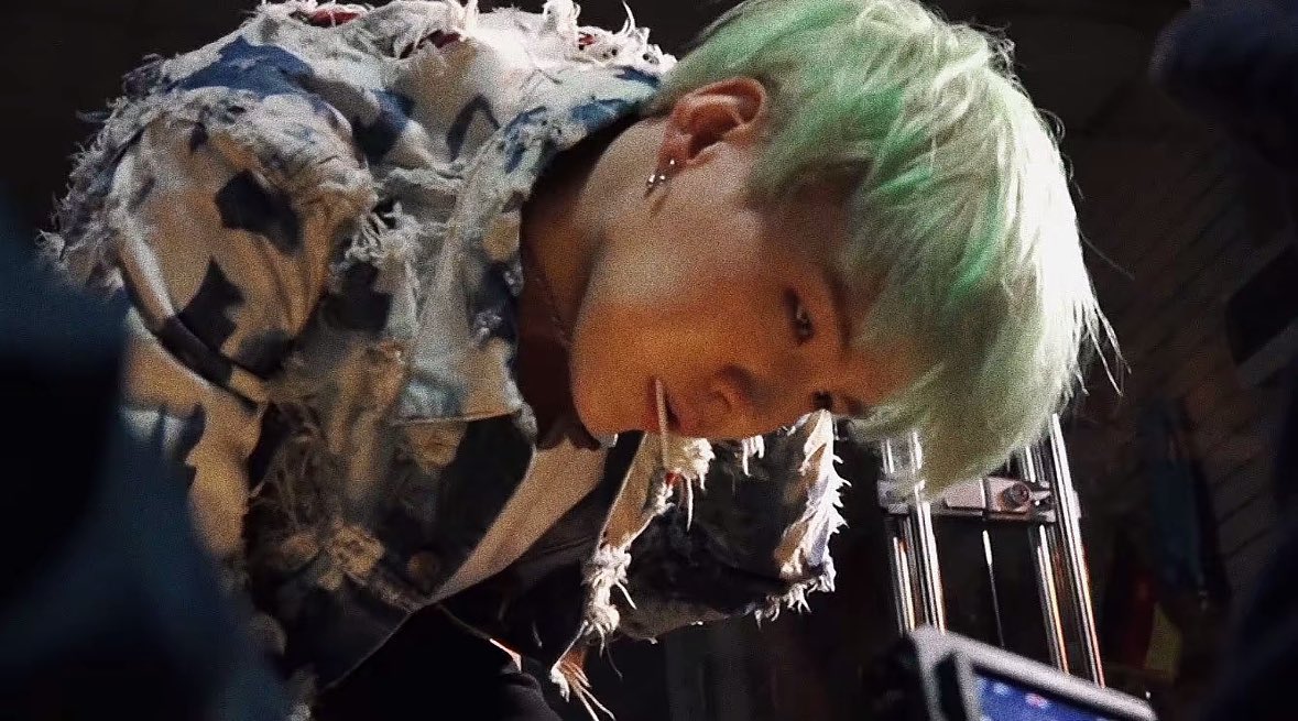 detailsofym's tweet image. Iconic.