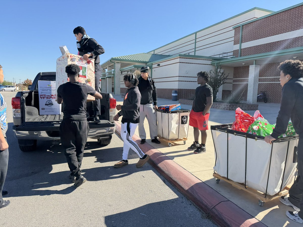 Harlan Hawk Football tweet media