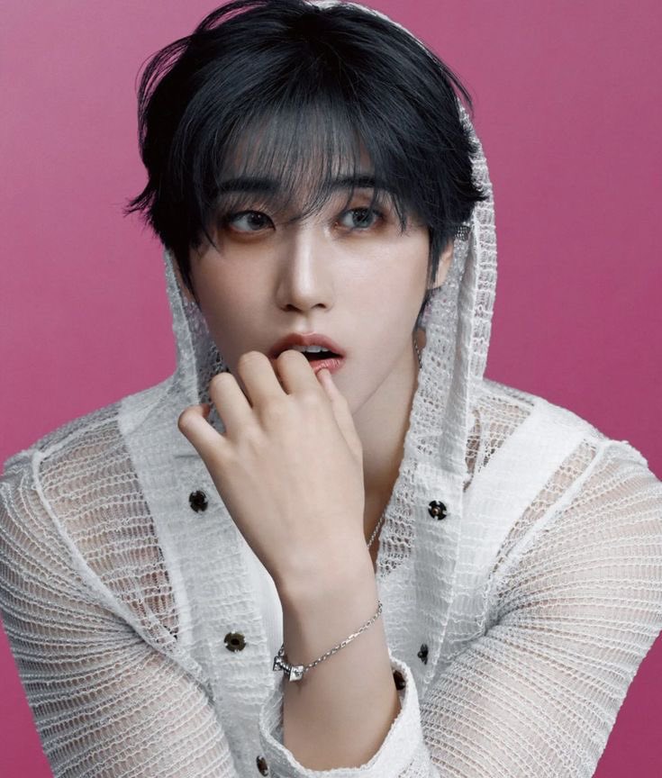 HanAceSung's tweet photo. This face card + that body tea.. can’t believe brands aren’t fighting for him https://t.co/8PRrJekA8M