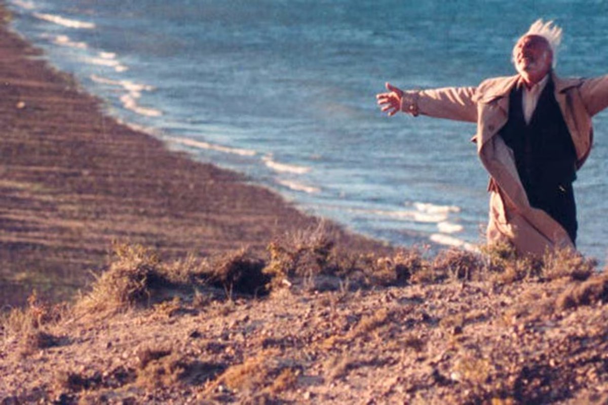 airesbuenosweb's tweet photo. Falleció Hector #Alterio a los 96 años.
El actor argentino, ícono del cine, el teatro y la televisión.
Protagonista de películas inolvidables y referente artístico de varias generaciones.
Fue galardonado con el Goya de Honor en 2004. https://t.co/eQ2bOAUd5A