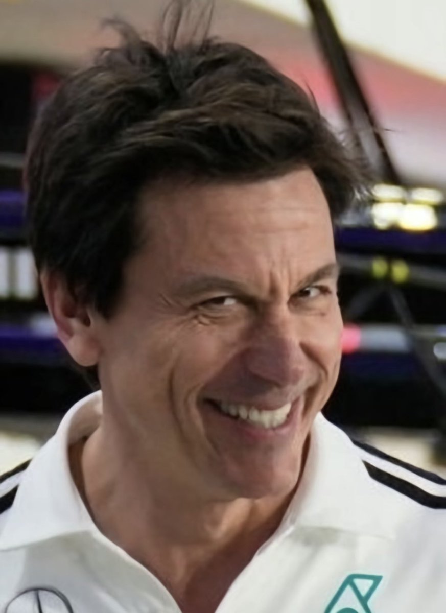 pedrobenaa's tweet photo. The face of someone who wants to hire Max https://t.co/gZDcsCAwMA