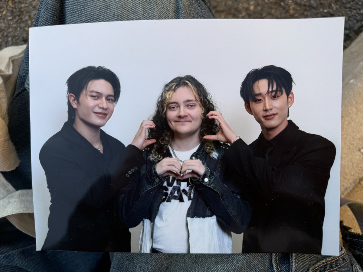 staryeti_'s tweet image. We kinda cute 🤭

#WilliamEst1stFMinRome