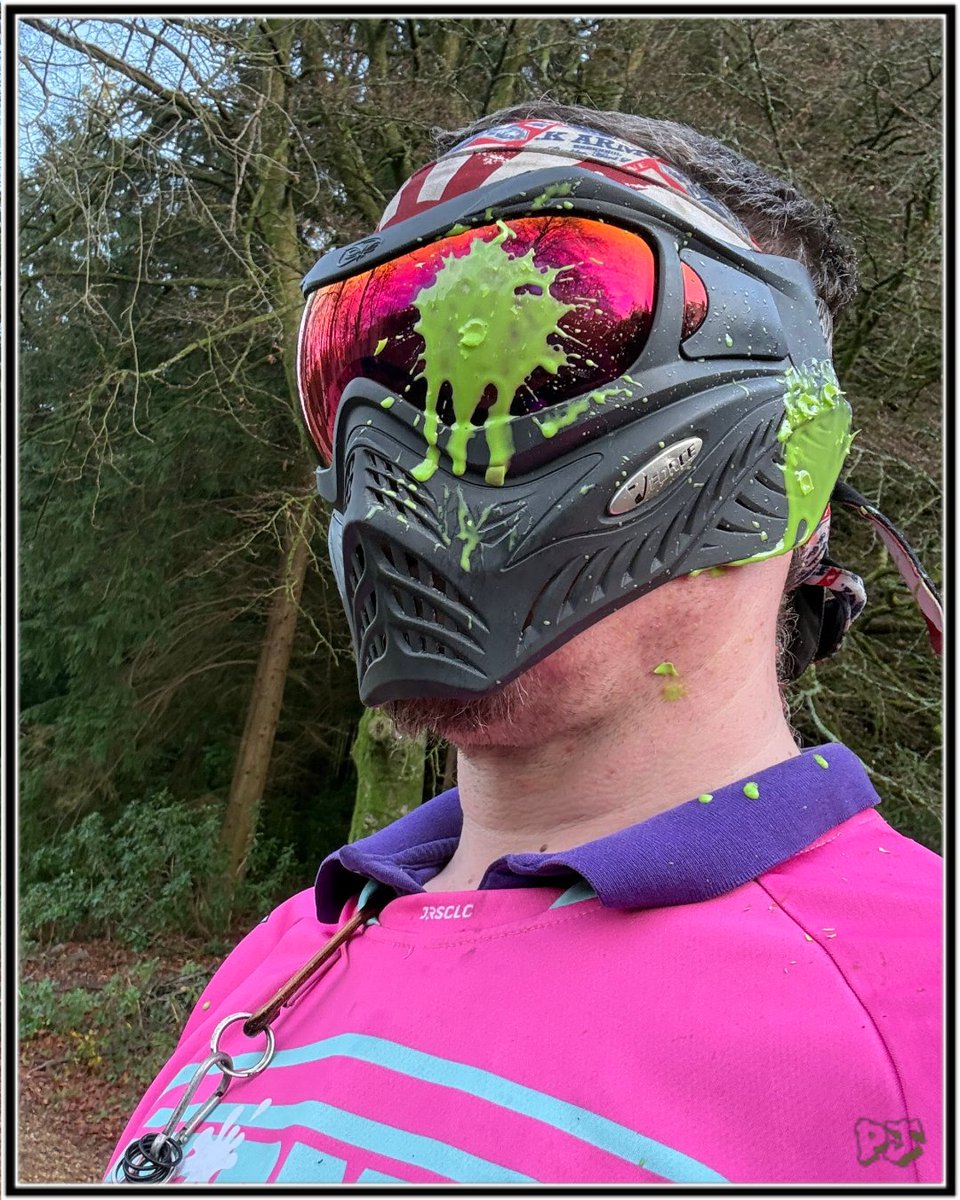 PJOulton's tweet image. Gogged while fixing a market on field for a customer… Yes I shout back to test if fixed it!

#Marshalling #MarshallingSelfie #Gogged