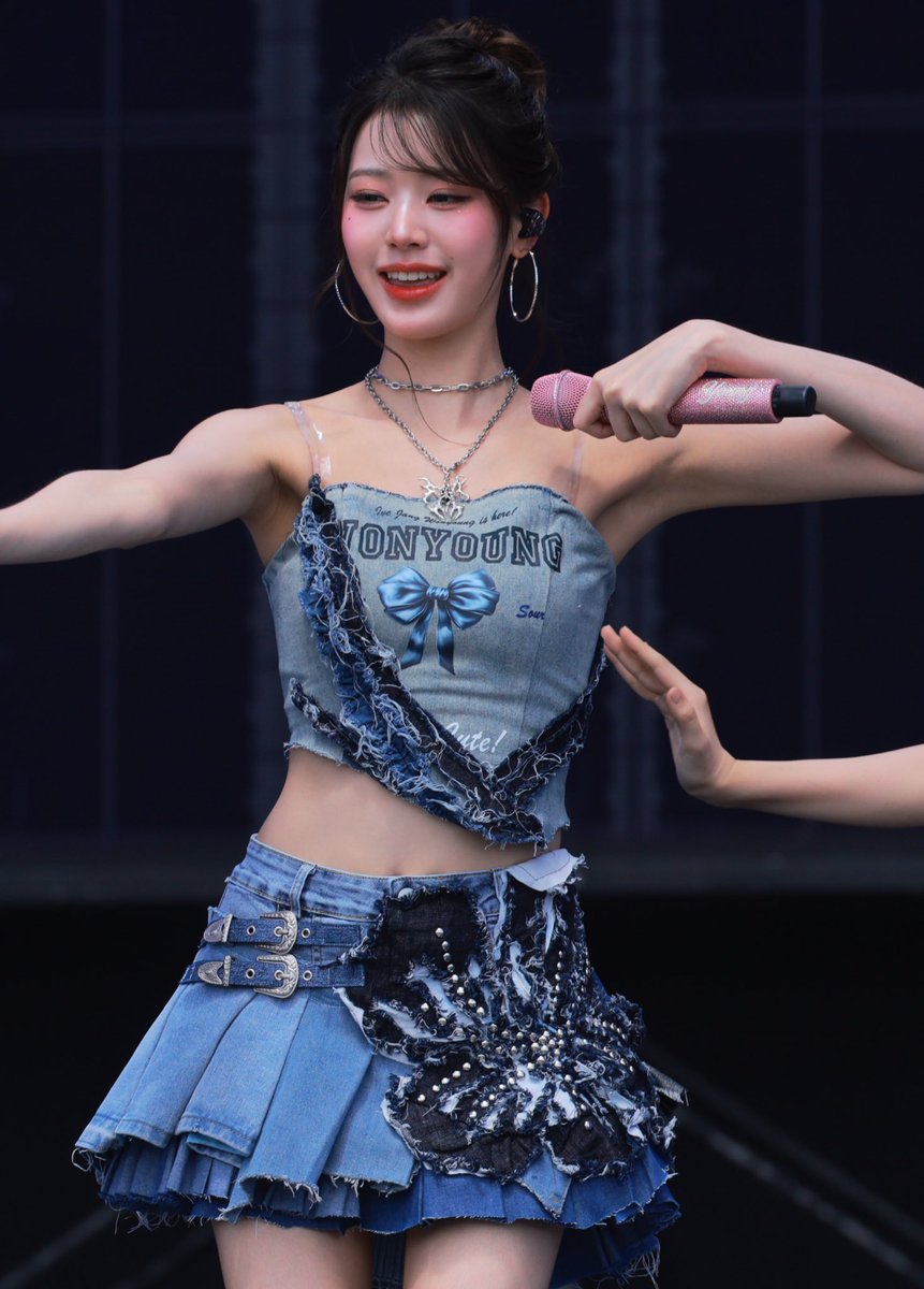 k-pop pics (@kpop_w_) on X