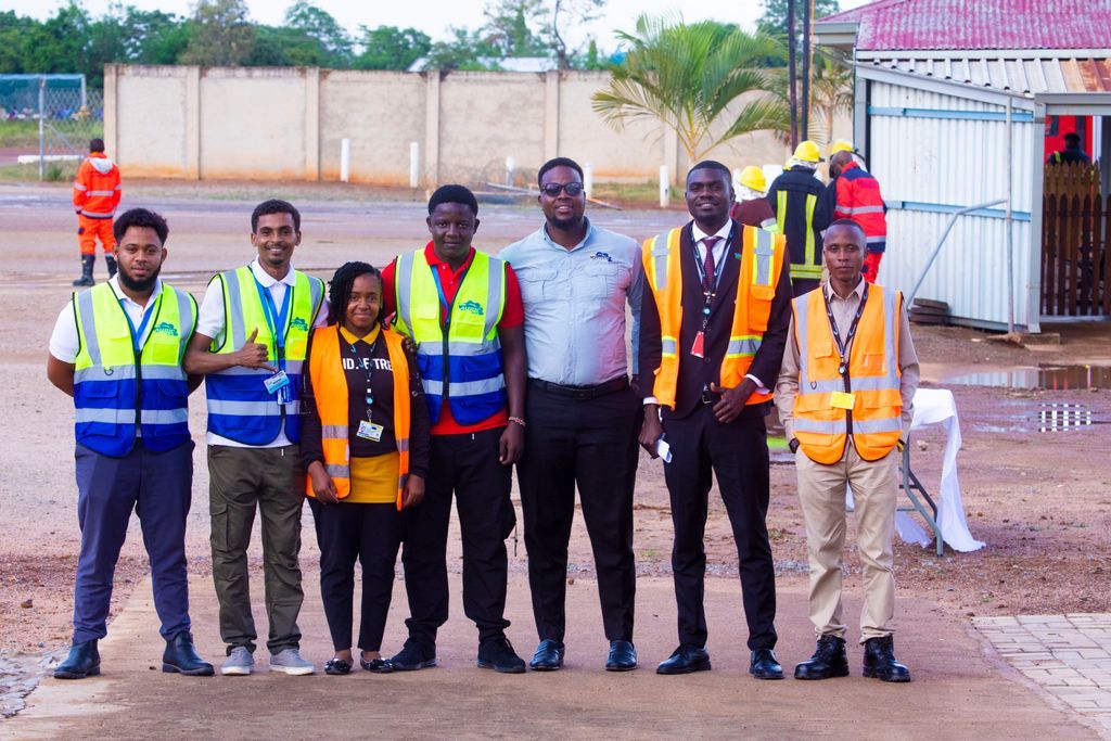 auricair's tweet image. ✈️ Auric Air yazindua safari mpya Kahama ⇄ Dar es Salaam, hatua muhimu kuimarisha muunganiko wa mikoa na fursa za biashara.

Uzinduzi ulihudhuriwa na Mhe. Frank Nkinda, Bi. Glory Absolm, Mhe. Shaban P. Mikongoti na wadau mbalimbali.

#AuricAir #NowFlying #Kahama #DarEsSalaam