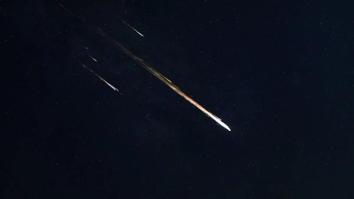 One of the year’s most spectacular meteor showers peaks this weekend, offering sky gazers a chance to see up to 120 shooting stars per hour. 💫

The Geminids, visible through mid-December, provide one of the most reliable celestial shows annually, with peak viewing this year on