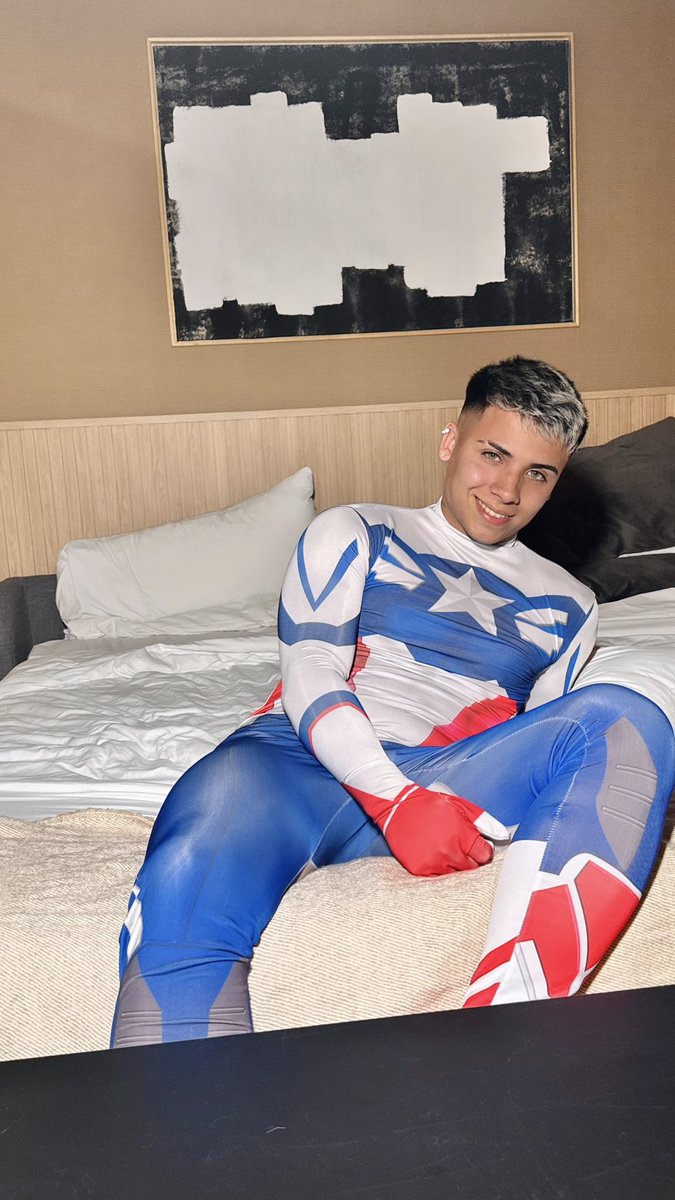 RAMI TWINK MODEL ⭐️ tweet media