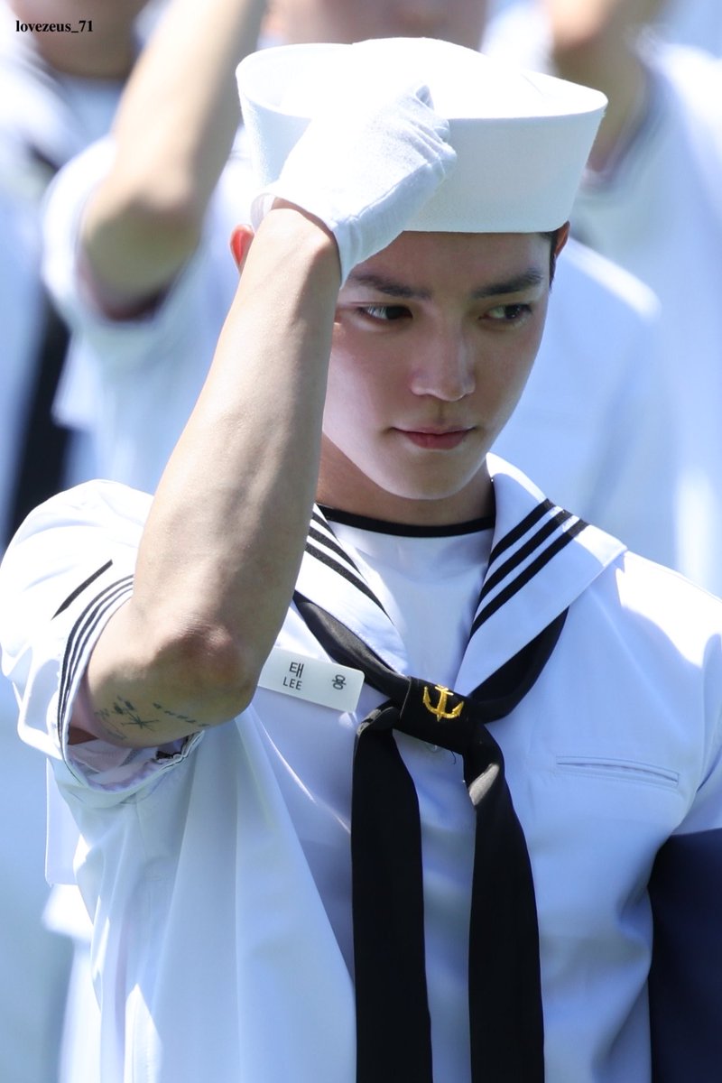 태용 전역 D-Day ‼️‼️‼️
#축_전역_태용이와새로운시작
#OurTAEYONGisBack