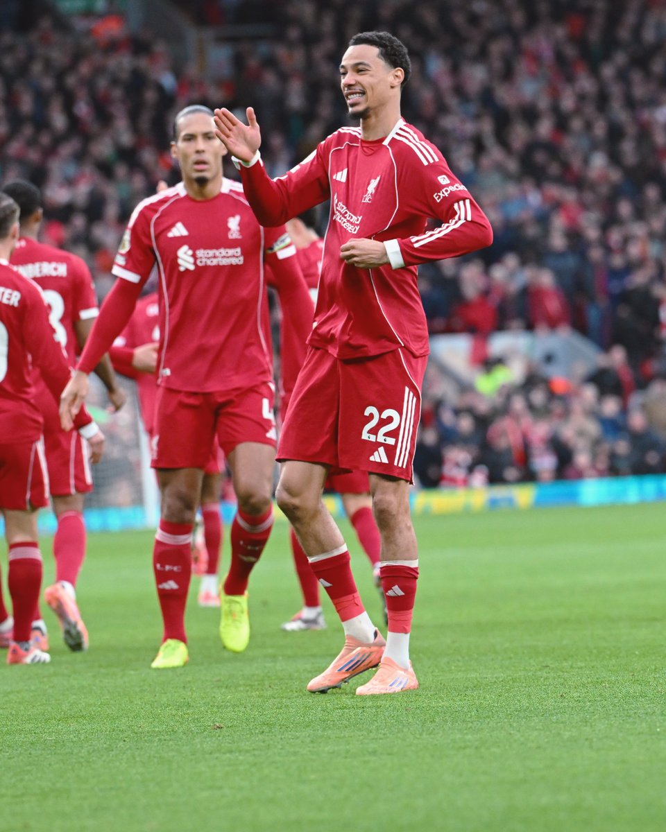 LFC's tweet image. HUG⚽️