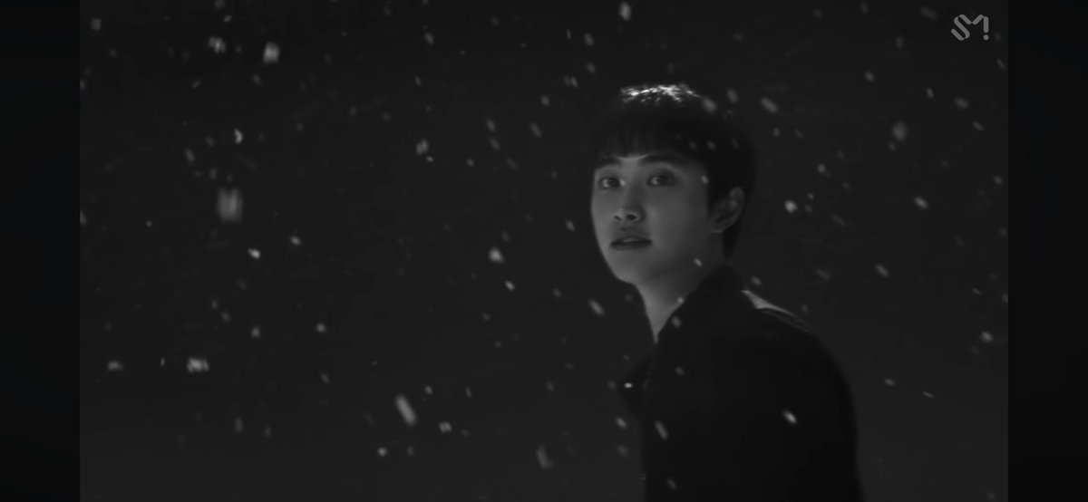 dksmp3's tweet photo. EXO has released the music video for ‘I’m Home’.

Watch: https://t.co/vmUBQV6a3P https://t.co/EIFyDzAHzA