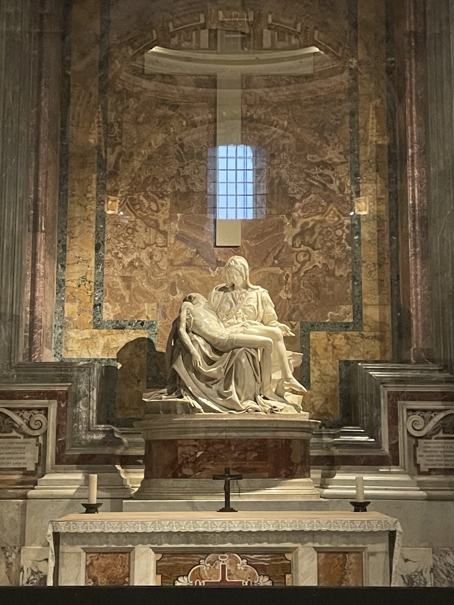 roberto_rlnrrt's tweet photo. Giubileo dei diplomatici&amp;udienza col Santo Padre: “In un contesto internazionale ferito da prevaricazioni e conflitti, il contrario del dialogo non è il silenzio, ma l'offesa… esercitiamoci dunque a condividere parole che fanno bene, a scegliere parole che costruiscono intesa”. https://t.co/os8fUb3rD2