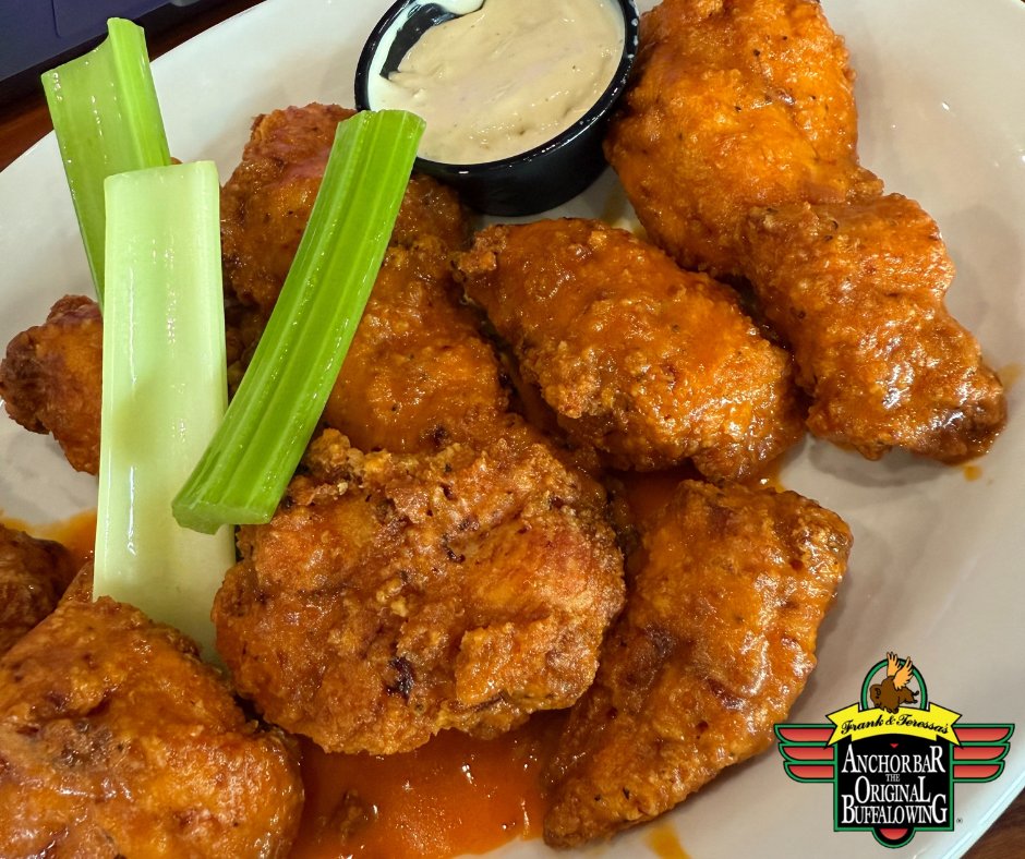 🔥 Did you know? Our boneless wings are made from fresh chicken breasts that are never frozen! 🍗 We take pride in cutting and breading them daily to ensure the best quality and flavor in every bite. Come taste the difference! 🙌