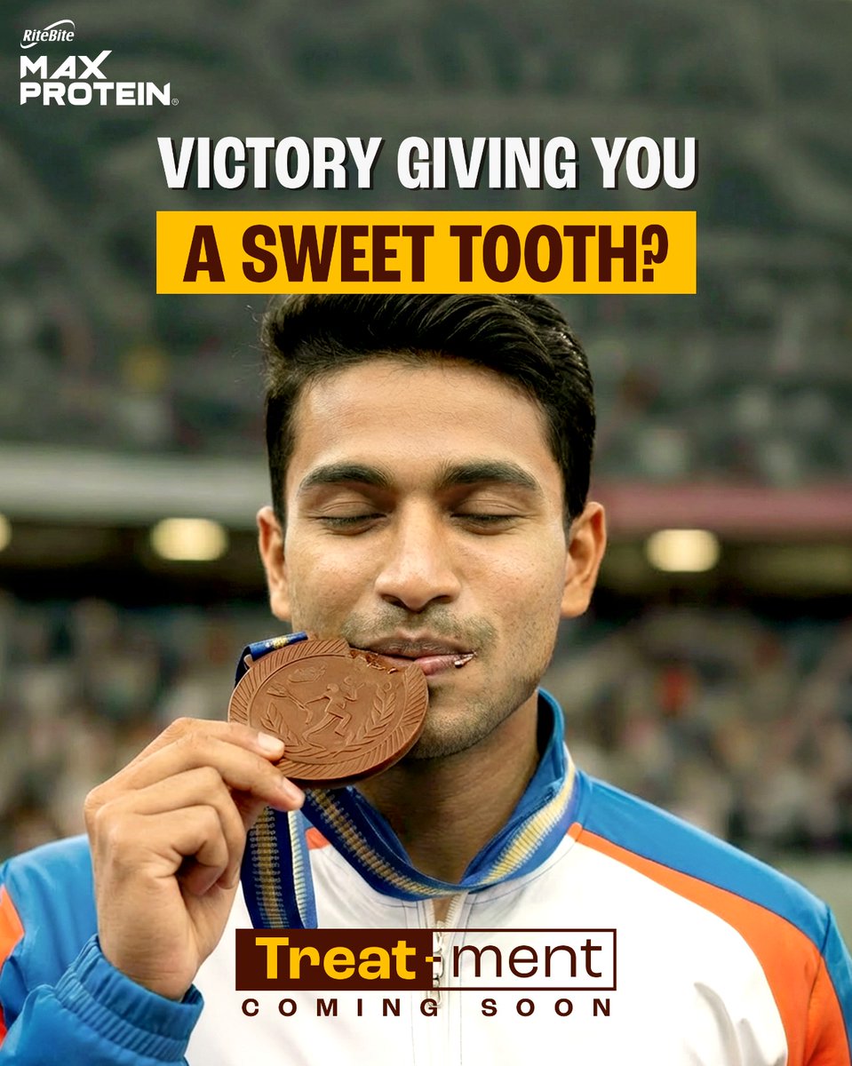 TheMaxProtein's tweet image. Champions control the game.
But who’s controlling the sweet cravings after? 😬🍫

Stay tuned for the Treat-ment.

#MaxProtein #HealthySnacking #Treatment #ComingSoon #NoCheating