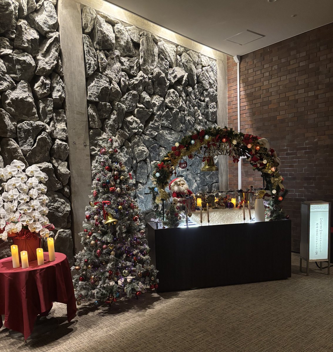 黑ミサに参加してからソロにももっと興味出たし、もっと財布の紐が緩みそうです😣❕今の時代のHYDEさんしかわからない私は、昨日目の前にいたHYDEさんは、今まで動画や写真で見てきたあの時代もあの瞬間も過ごしてこられたHYDEさんなんだ、、って不思議な感じになってます😌🪽
 #黑ミサ #HYDE