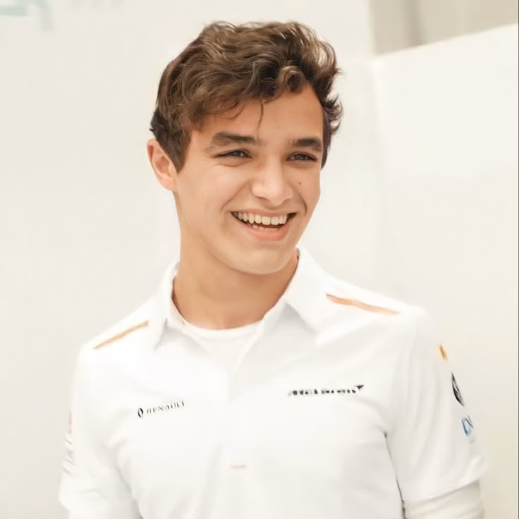 ً (@hourlyfrando) on Twitter photo 