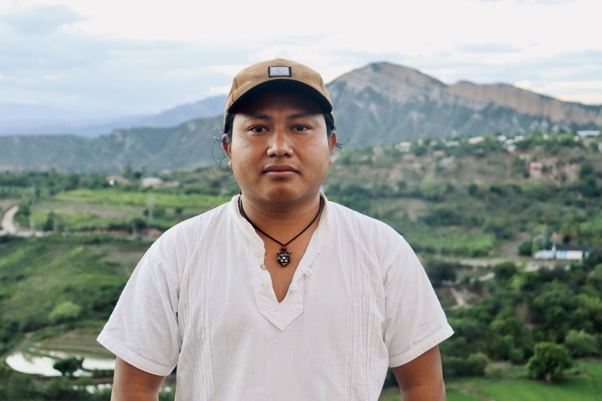 25 vueltas al sol. 🌀🔥
Hemos sobrevivido, hemos sanado y seguimos caminando.
El sol sale para todos; cuando se va, la luna nos  acompaña. 🌙

Gracias universo por tanto. 
Weyano’ne