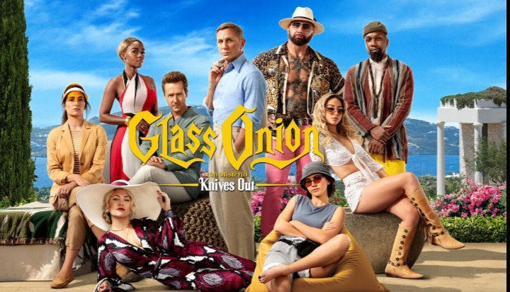 my ranking knives out's trilogy:  

1 — knives out 
2 — wake up dead man 
3 — glass onion