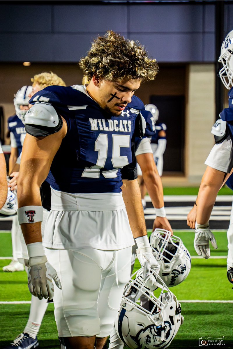 Still looking for opportunities!!
26’ Linebacker
6’2 220
355 Bench
<a href="/CoachTBarr/">#BESTAVAILABLE</a> <a href="/urasportsshow/">Under Recruited Sport Show</a> 

hudl.com/v/2TAbtX