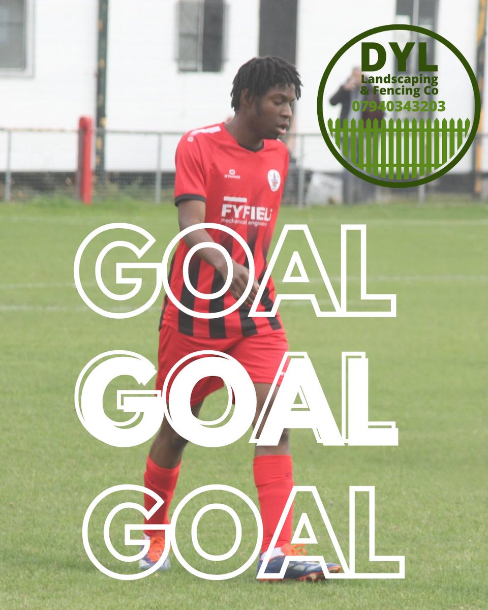 SawboTownFC's tweet photo. Goal: Sawbridgeworth 1-0 Dunstable town 

Grant opens the scoring has he smashes it past the keeper 🔴⚫️ https://t.co/SoraKZgttH