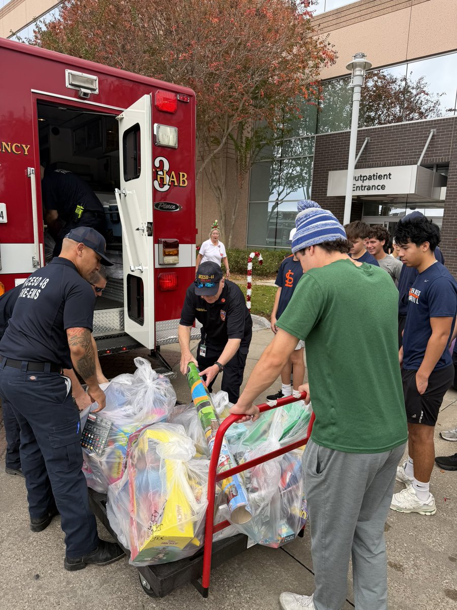 SLHS Baseball tweet media