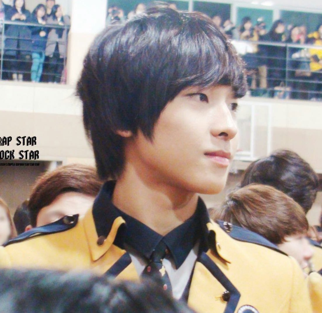 completely falling for high school wonwoo