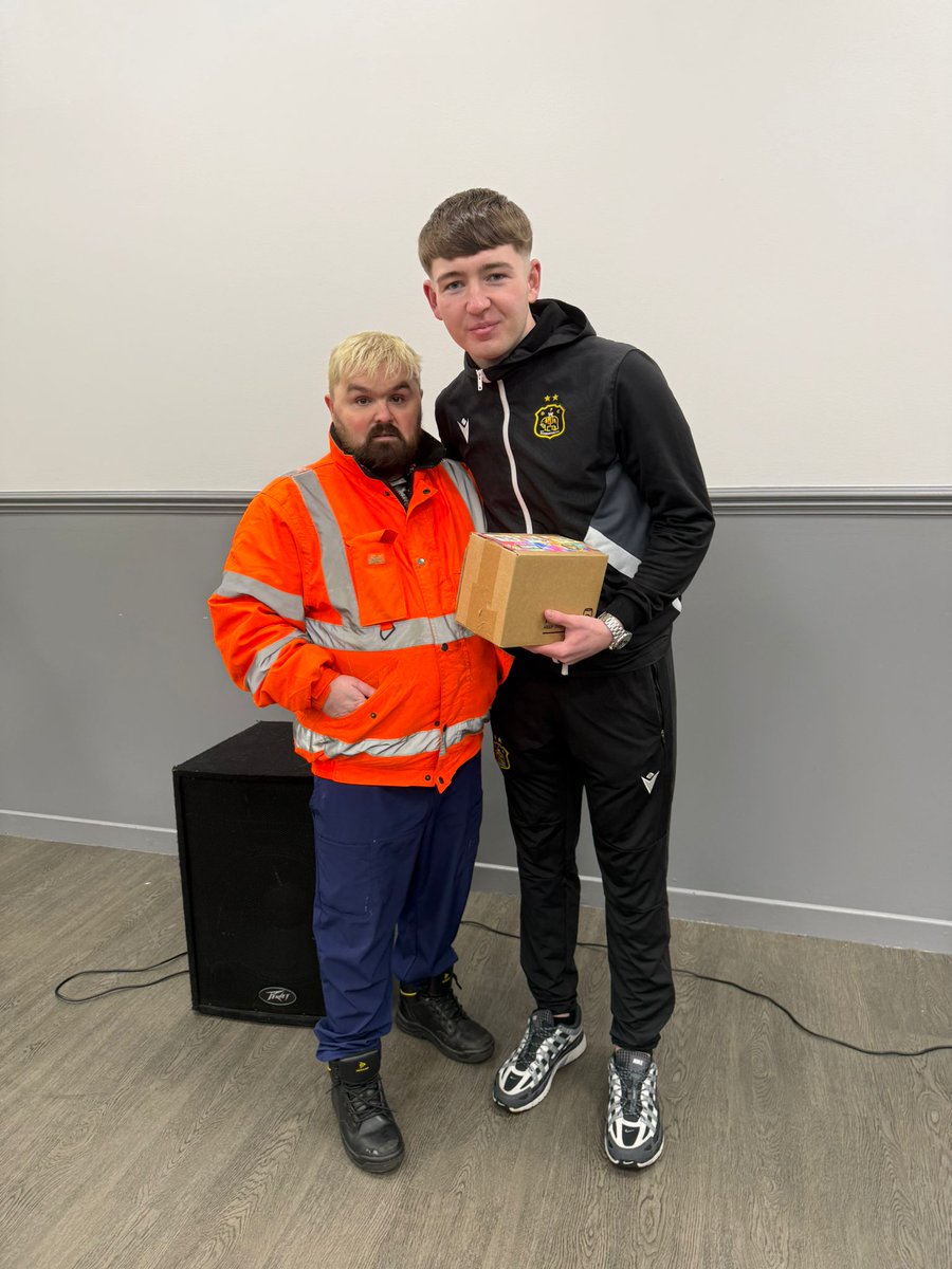 Sonstrust tweet media