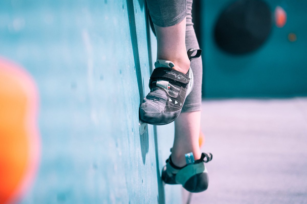 diaspora_red's tweet image. horrifying. Just learned how wasians still practice foot binding in the bay area in 2025