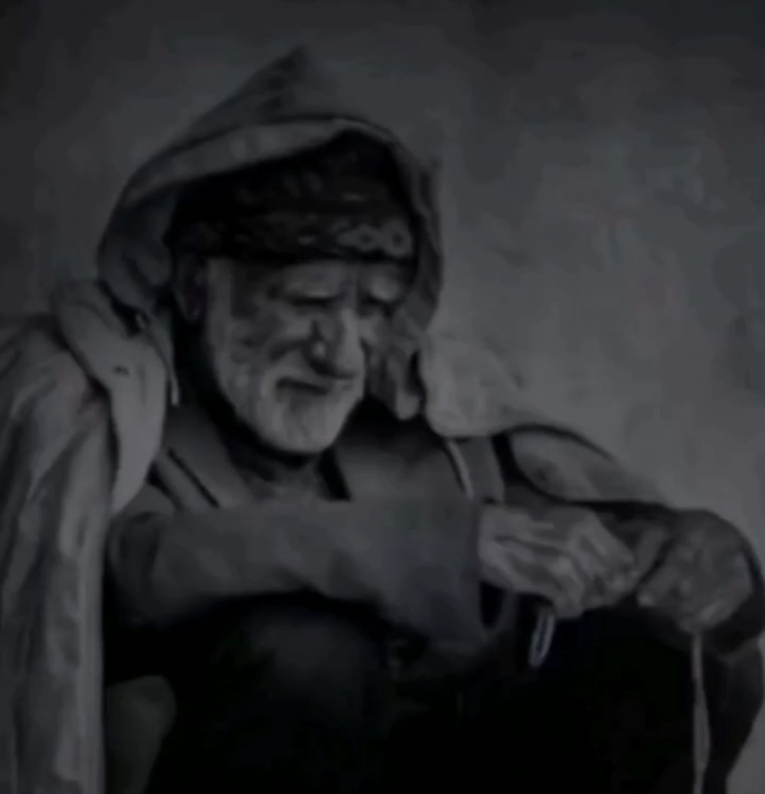 "Allah'tan uzaklaştıkça insanlarla cezalandırılırsın."