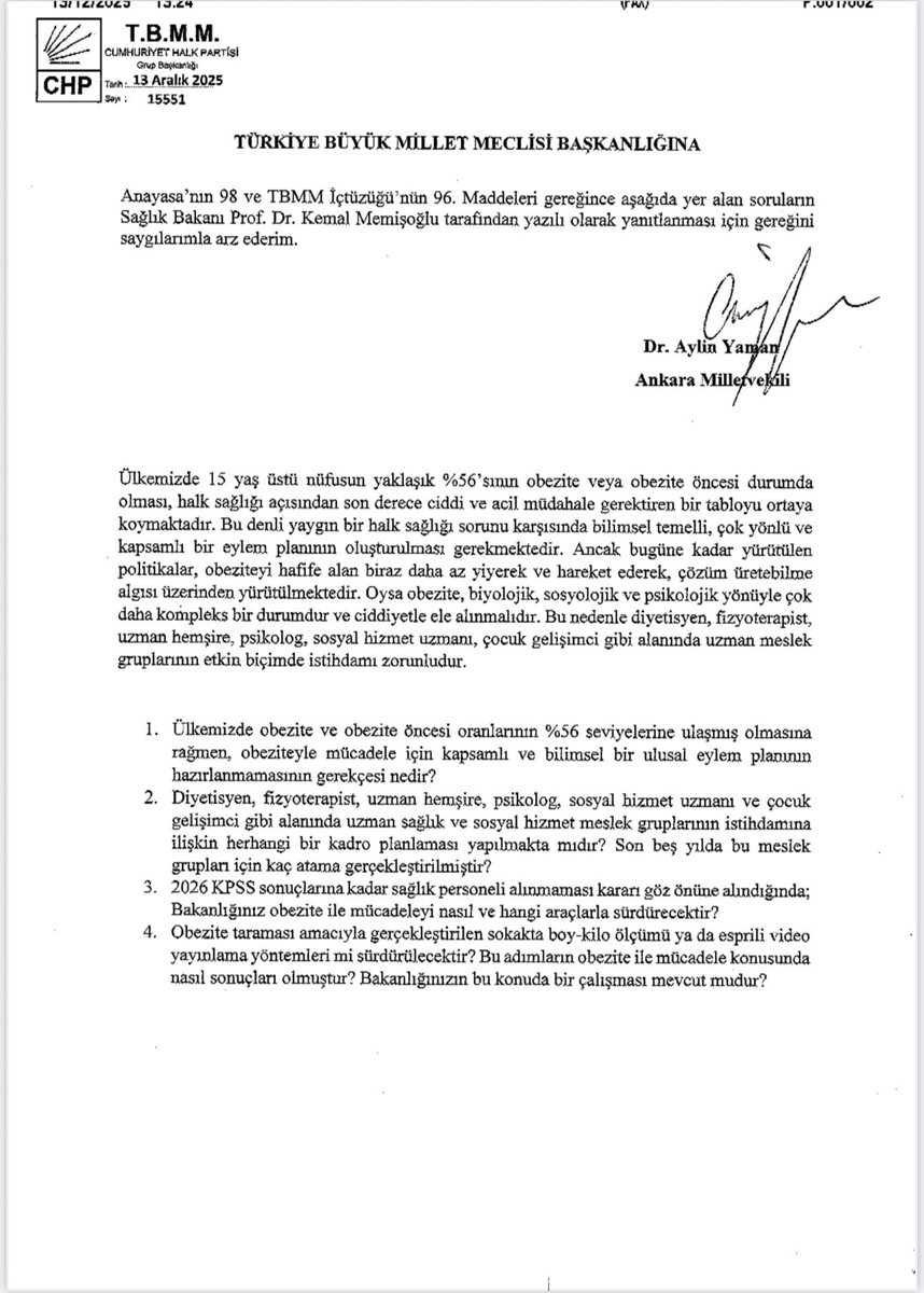 Türkiye’de 15 yaş üstü nüfusun %56’sının obez ve obez öncesi durumda olması, ciddi bir halk sağlığı sorunudur. Sağlık Bakanlığı’nın bugüne kadar yürüttüğü politikalar, obezitenin biyolojik, psikolojik ve sosyolojik yönünü göz ardı etmekte, diyetisyen, fizyoterapist, uzman