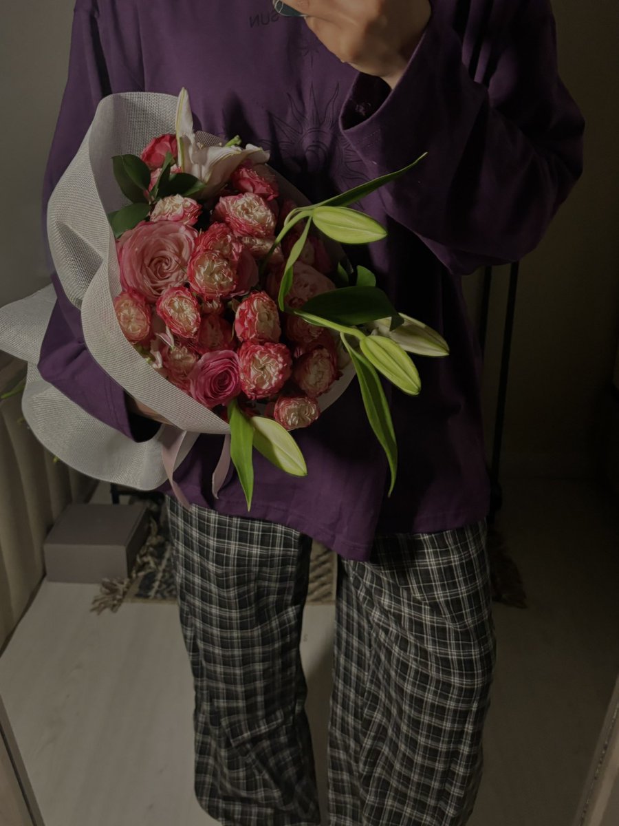 fafafaOctober's tweet image. 