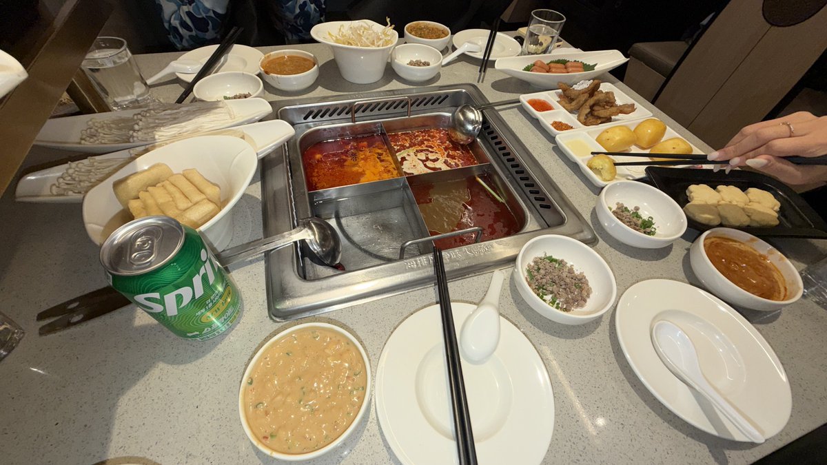 ontheiced's tweet photo. 새벽에 헤이디라우 먹고 아침까지 놀아도 문제 없는 거 확인 https://t.co/QYDMke1AtC