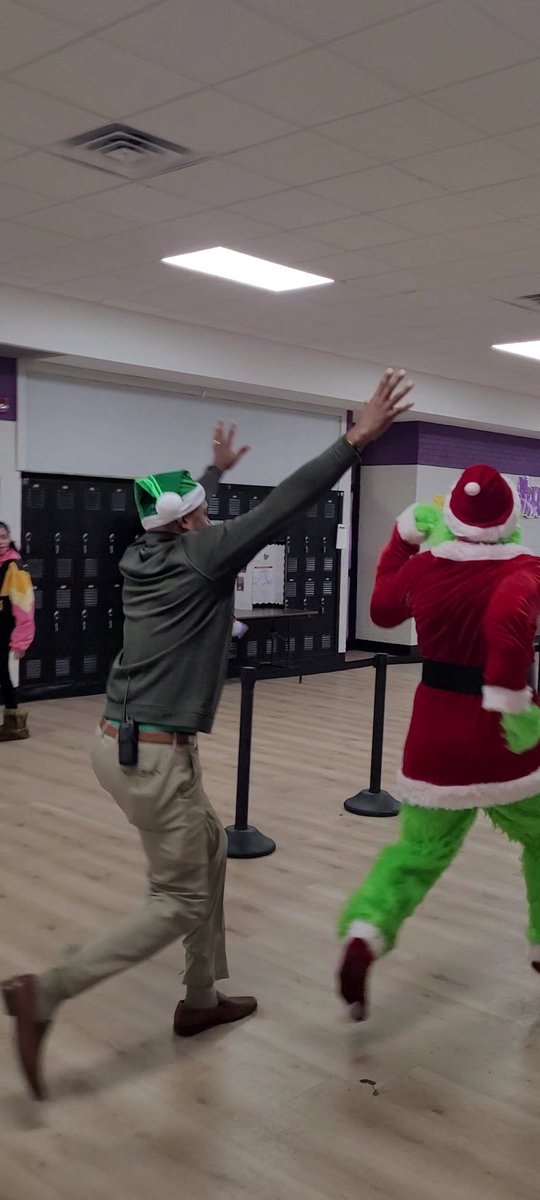 Minor Middle School tweet media