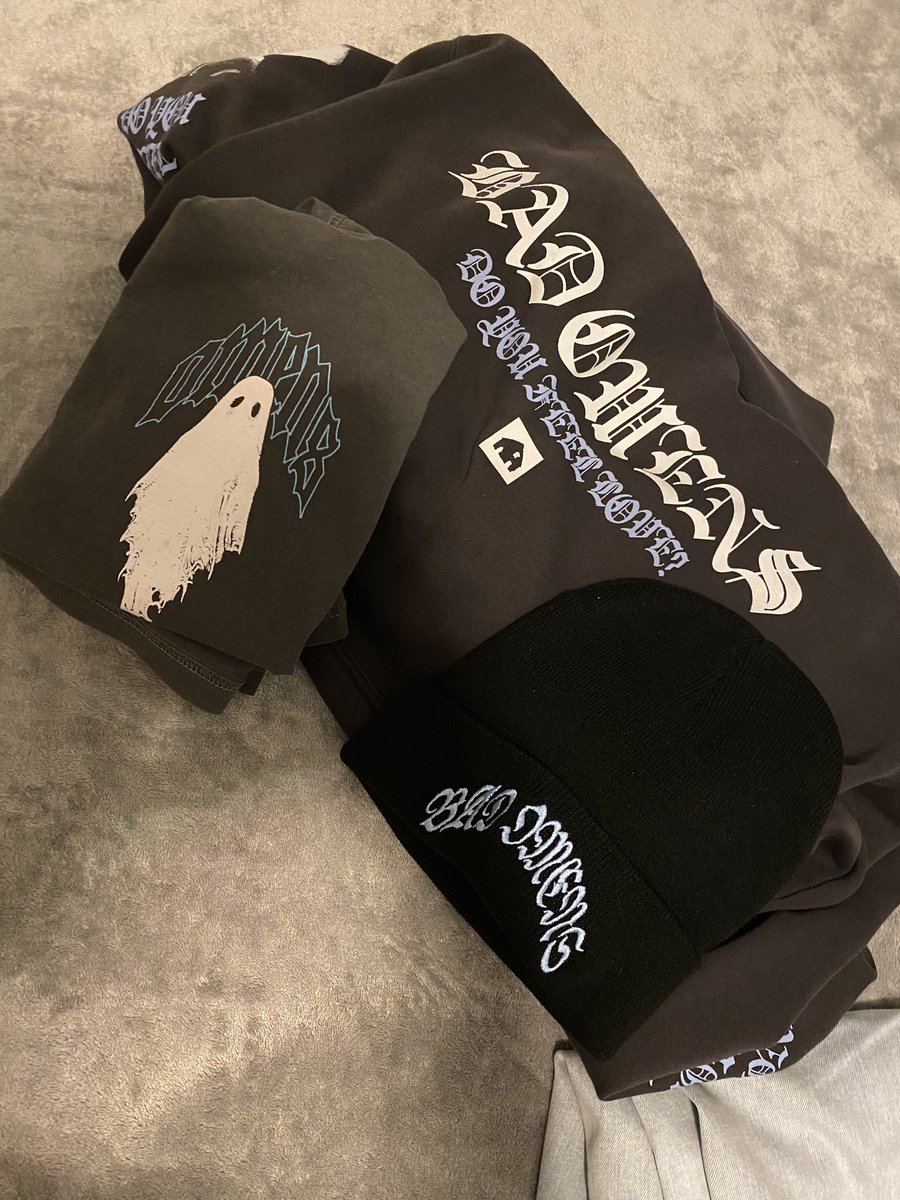 virgen maría 🥀 tweet media