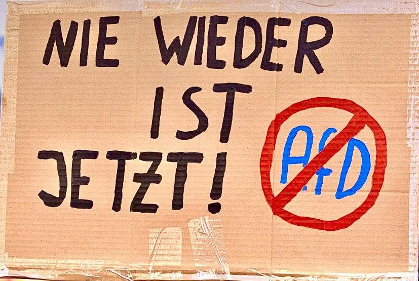 🚨 Hallo zusammen - AfD-Alarm 🚨

Jetzt am Dienstag, den 16. Dezember, 17.30 h, findet im Bürgerhaus Burbach, Burbacher Markt, Saarbrücken, die erste Sitzung, des Bezirksrats-West, zur Abwahl des Beigeordneten der Fascho-AfD, Schwaben statt. 
An alle Demokraten: KOMMT DORT HIN ❗️