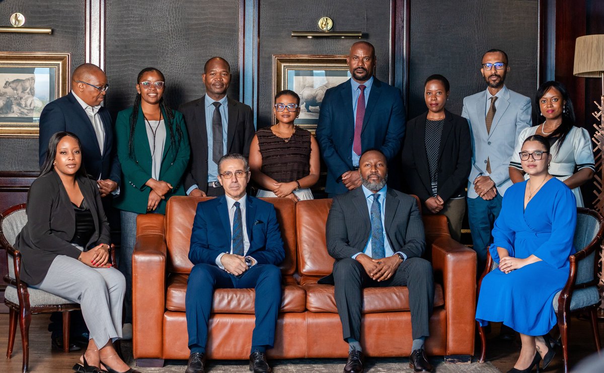 APRMorg's tweet image. The APRM has officially established the Editorial Board of the #AGOSS following a meeting held from 6–8 Dec 2025 in Maseru, Lesotho. The Board will provide strategic guidance, intellectual leadership, and quality assurance for high-level research and policy knowledge products,.👉