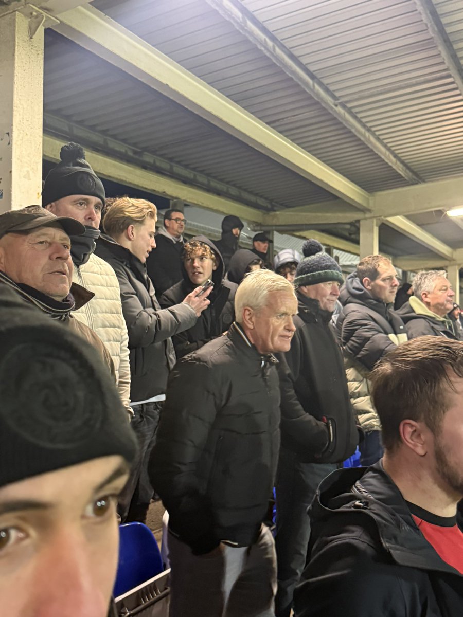 TheNomadsFc's tweet photo. 69’

The chairman is back from the ashes and joins us in the away stand!

TONY BLANCHARDS RED AND WHITE ARMY!

Hartlepool⚪️0-2🔴⚪️Nomads

#UpTheNomads https://t.co/FTwhloc3Nb
