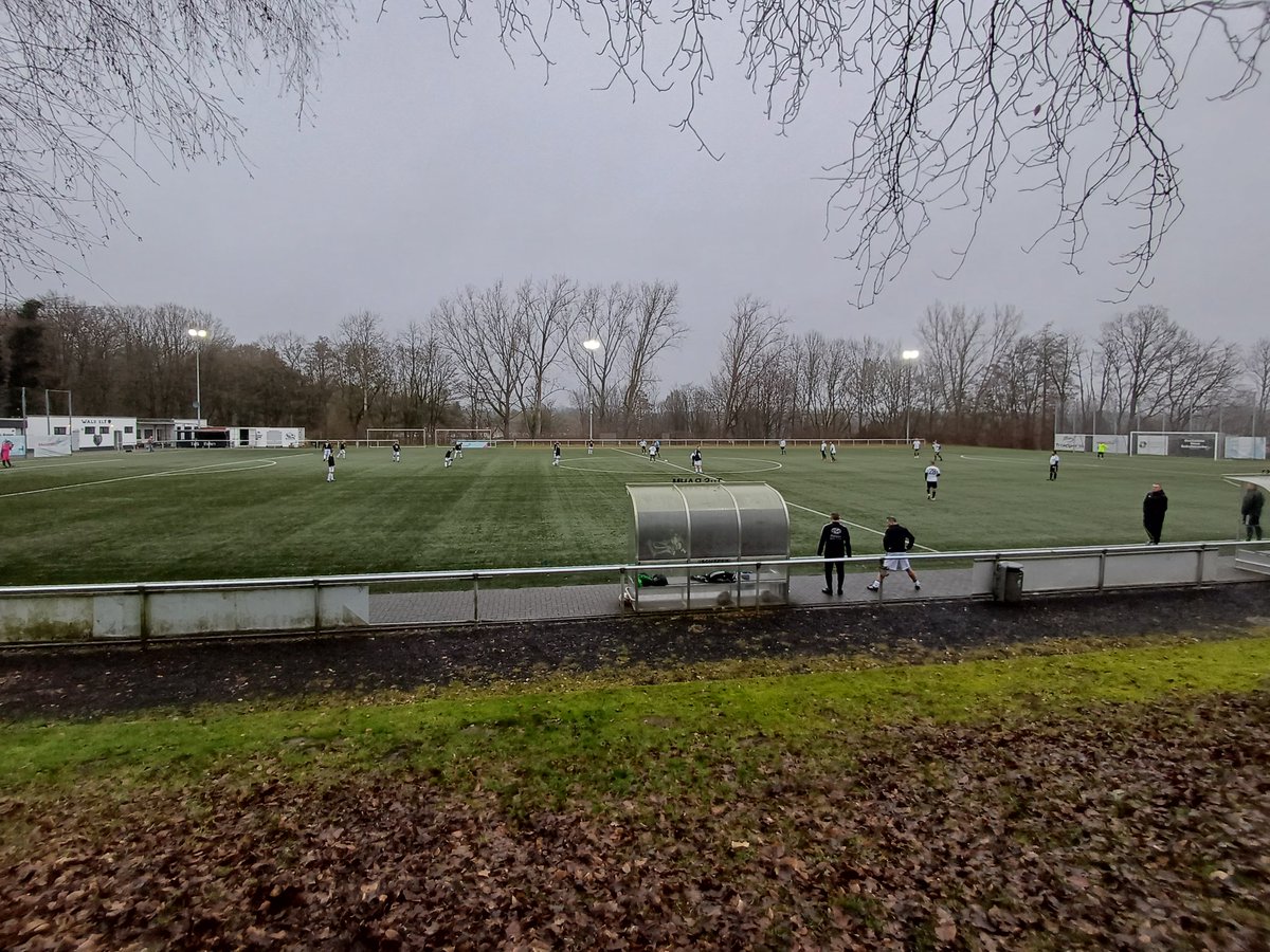 vanDamme14ta's tweet photo. 153/2025
🇩🇪⚽️ Alte Herren,
TUS Rahm (Dortmund) 🆚️ SG Wattenscheid 09 5:1!
Widzów: 9
/ Revisit
Mecz w #ACABday ! 👮 🐷 🐖🐖🐖 https://t.co/4ozznEWjqL
