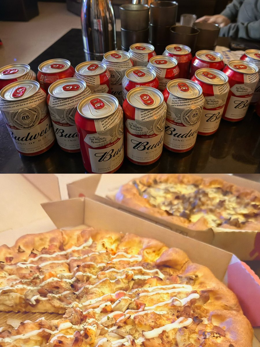 Ya ～唱歌交換禮物成功🎁
謝謝大家天氣冷冷一起來相聚❄️

還收服兩位新朋友一起唱歌
<a href="/Peiyu__susu/">小兔子愛吃胡蘿蔔🥕🥕🥕</a> 
<a href="/anan13145201314/">阿熊🐻</a> 

See you next time.😉
#台南 #Tainan #ExchangeGift

Ft. All old friends
<a href="/H_M81171/">H&M馬與豪</a>  
<a href="/Brain566/">童顏大叔</a> 
<a href="/cheche29788249/">che</a> 
<a href="/tainandingding1/">台南丁丁</a> 
<a href="/a_mon_1124/">葬夜</a> 
<a href="/TCH55678/">Davi</a>