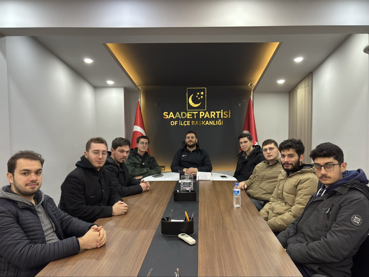 Haftalık yönetim kurulu toplantımız İlçe Gençlik Kolları Başkanımız Mahmut Cevahir başkanlığında icra edildi.

<a href="/MahmutCevahir61/">Mahmut CEVAHİR</a>