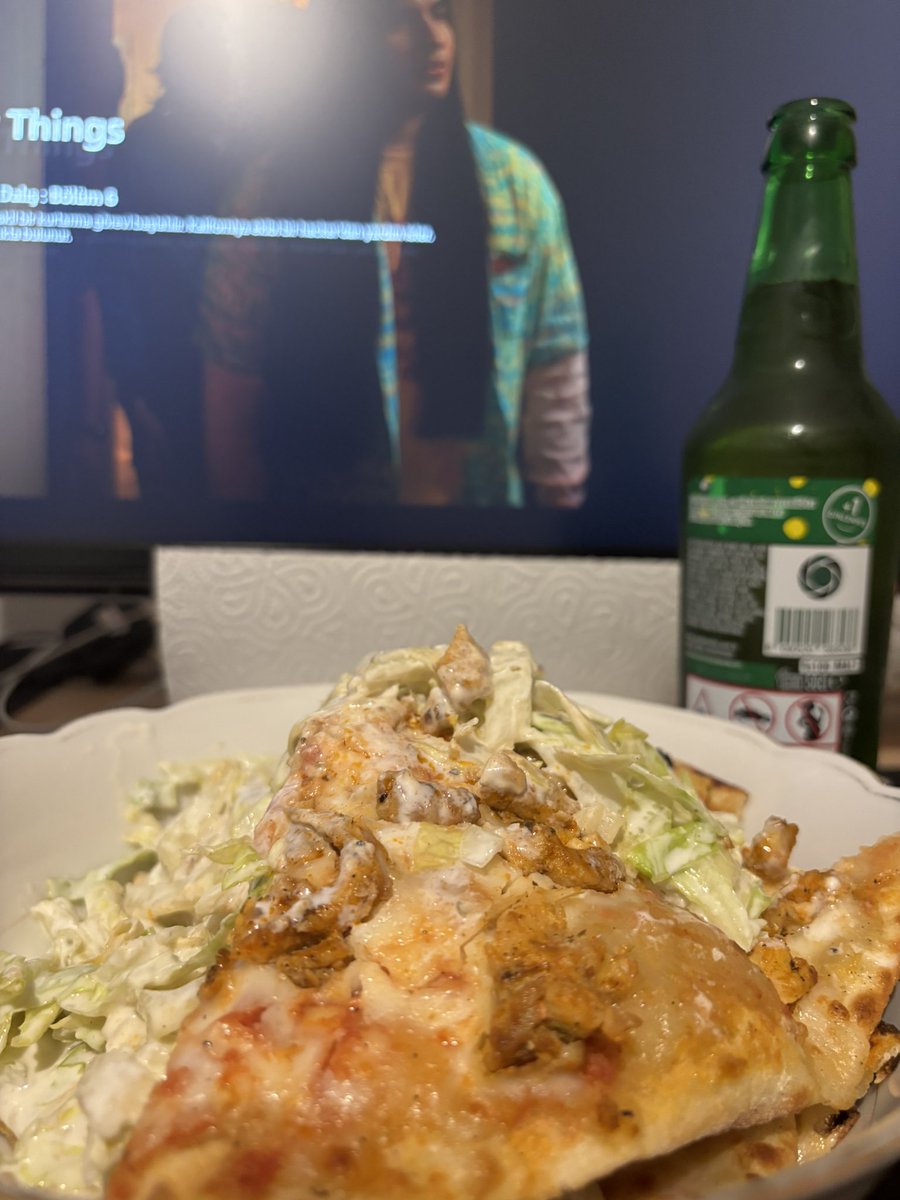 biz işin keyifçilik ve iğrenç beslenme kısmındayız