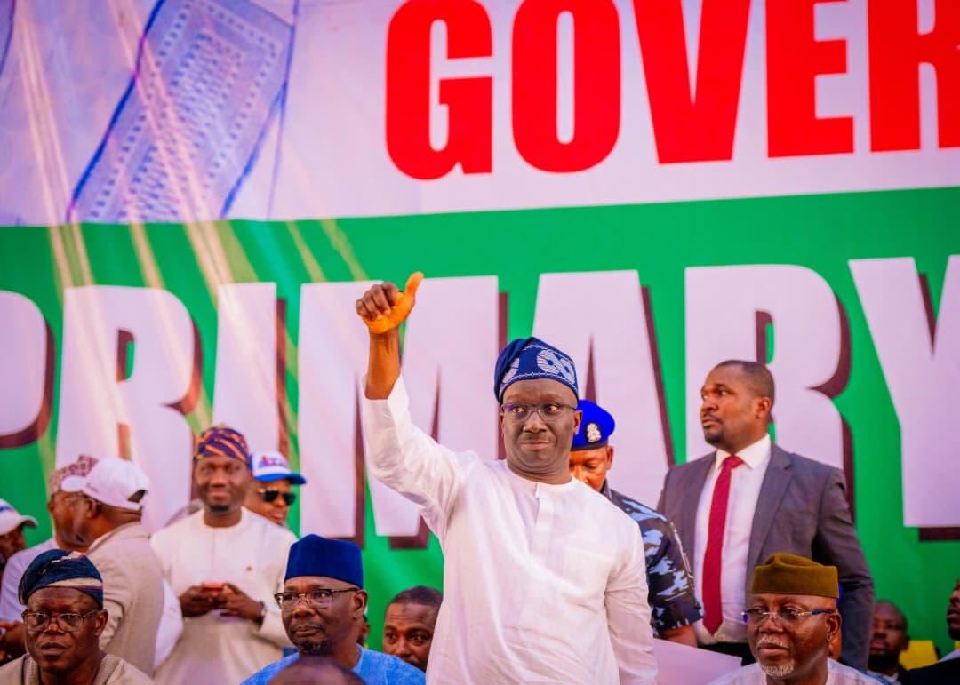 m_akpakomiza's tweet photo. I presided over the Osun State APC governorship primary in Osogbo today, and I was encouraged by the peaceful and transparent process that clearly reflected the unity and internal democracy of our great party. The conduct of party members and stakeholders reaffirmed our shared commitment to progressive leadership and collective responsibility.

The consensus that led to the emergence of Bola Oyebamiji as our flag bearer for the 2026 governorship election demonstrates the maturity of the APC and our resolve to move forward as one united family. I commend all aspirants and party leaders for placing the interest of the party and the people above personal ambition.

I also reaffirm our full support for President Bola Ahmed Tinubu and the Renewed Hope Agenda, which continues to drive reforms and development across the country. 

Together, we will strengthen our party, deepen good governance and deliver lasting progress for Osun State and Nigeria.