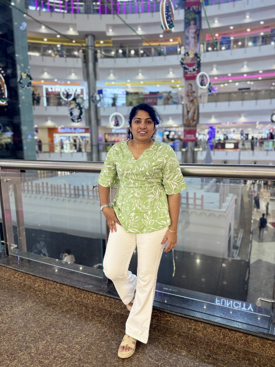DrDeepaBJP's tweet photo. எனது பிறந்தநாளில் நேரிலும், தொலைபேசி மூலமாகவும், சமூக வலைதளங்கள் மூலமாக எனக்கு வாழ்த்துக்கள் கூறிய அனைவருக்கும் நன்றி நன்றி நன்றி https://t.co/EKmcdXAl07
