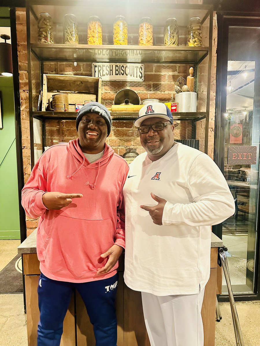 CoachTTMP's tweet photo. I want my Big Bro to call me &amp; say I’m on my way Little Bro. I have been in many conversations about @SacHornetsFB @RealCoachCarter has always said I want my shot I will turn this out. 🫵🏾 🙏🏾 https://t.co/7ItXElqrOl