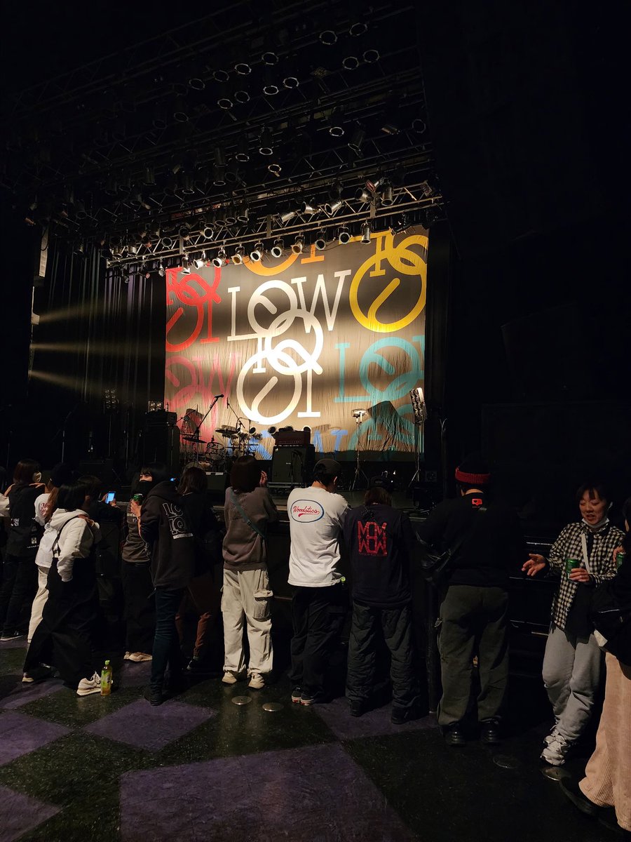 ukatter04's tweet photo. イッチャン55歳おめでとうございます！体調も回復してなんとかLIVEに参加できました！#MOM　ならではの選曲も嬉しかったです！
今年のLIVE納め。最高でした！
#LOWIQ01 https://t.co/ir04pw67Ks