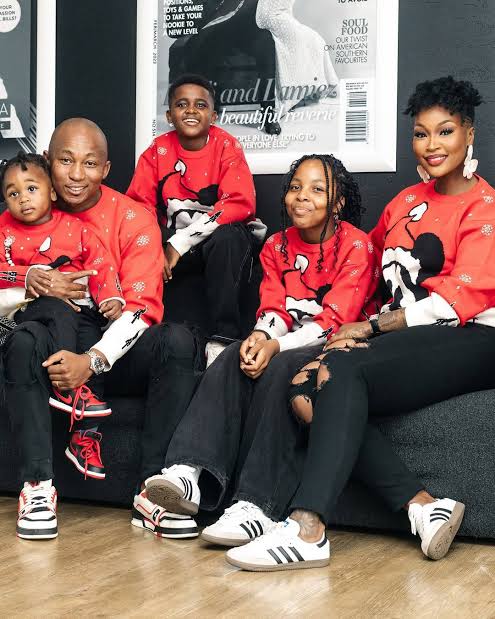 A blessed man🤗🤗

#ManAndTheMic