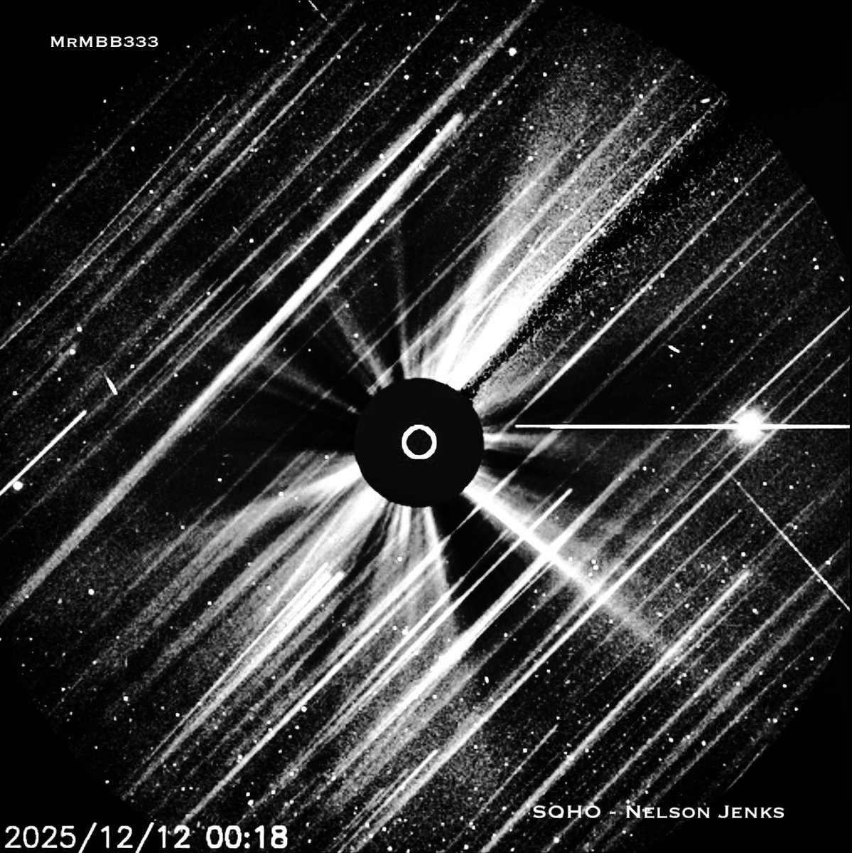 MrMBB333's tweet photo. Something is moving through Earthโs orbit.
These fast, repeating streaks are being picked up during the Geminid meteor shower as debris intersects our path.
If you were watching the sky, did you see anything?
Drop your photos or videos below.
#MrMBB333 #Geminids #MeteorWatch https://t.co/vk5cc5W0yK