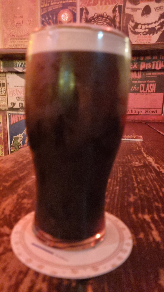 xtredk's tweet image. drinking the shit that put Alice in Chains